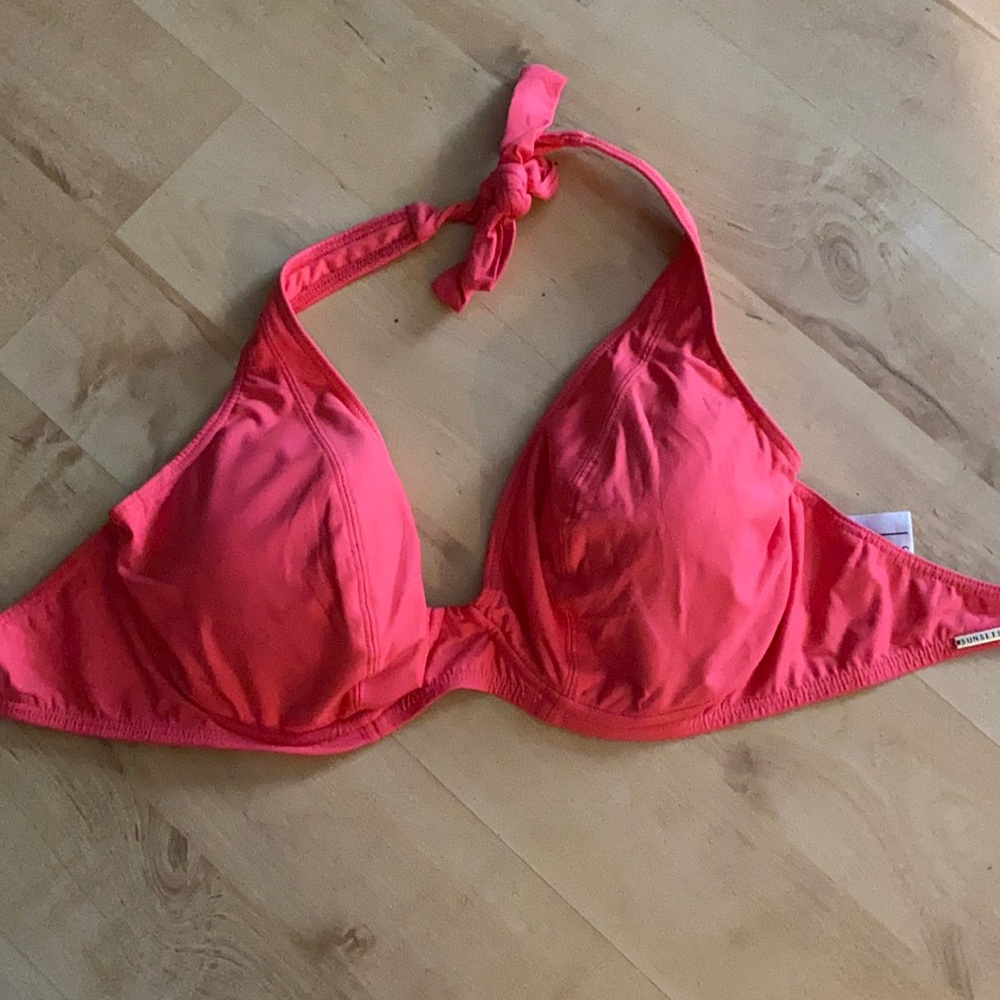 Coral bikini top